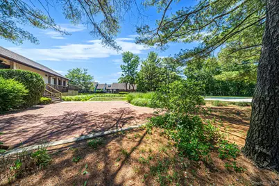 515 Picasso Way #515, Middle Island, NY 11953 - Photo 24