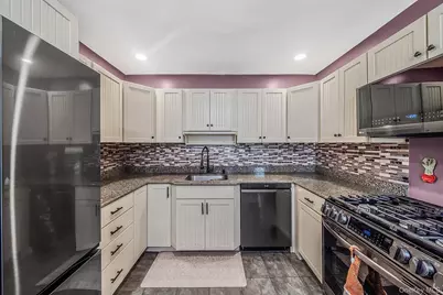 515 Picasso Way #515, Middle Island, NY 11953 - Photo 10