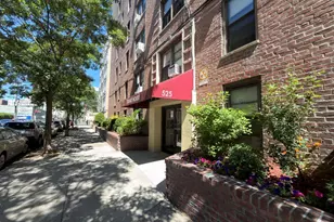 525 W 235th St, Bronx, NY 10463 - Photo 16