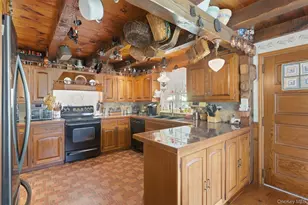 2 Maple Ln, Hyde Park, NY 12538 - Photo 16