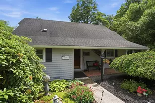 2 Maple Ln, Hyde Park, NY 12538 - Photo 8