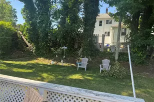 4 Terrace Pl, Glen Cove, NY 11542 - Photo 10