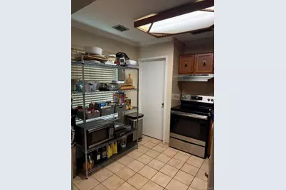380 Clubhouse Court, Coram, NY 11727 - Photo 8