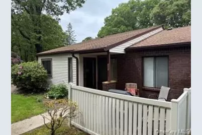 380 Clubhouse Court, Coram, NY 11727 - Photo 1