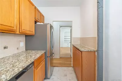 511 W 232nd Street #E66, Bronx, NY 10463 - Photo 16