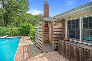 9 Dillmont Dr, Smithtown, NY 11787 - Photo 32