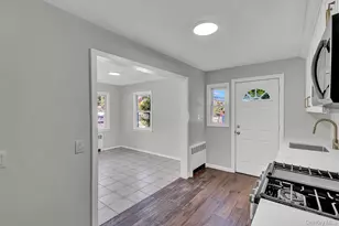 863 Prospect Ave, Westbury, NY 11590 - Photo 8