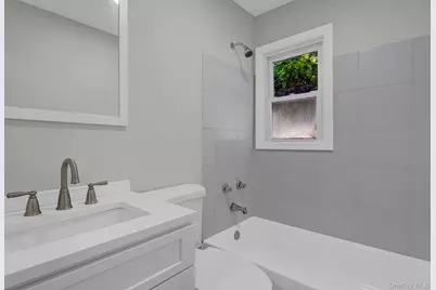 863 Prospect Avenue, Westbury, NY 11590 - Photo 12