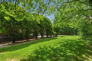 2367 Aron Dr E, Seaford, NY 11783 - Photo 30