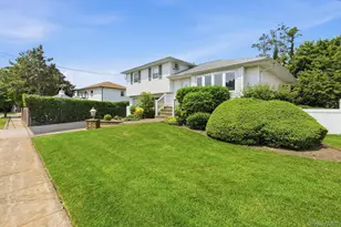 2367 Aron Dr E, Seaford, NY 11783 - Photo 2