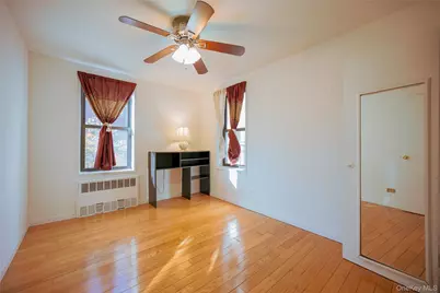33-44 Junction Boulevard #2V, Jackson Heights, NY 11372 - Photo 12