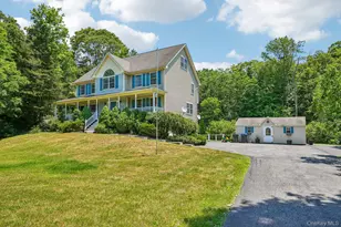 197 Oxford Rd, Chester, NY 10918 - Photo 2