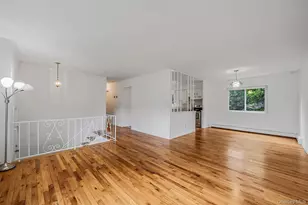 32 Vautrin Ave, Holtsville, NY 11742 - Photo 4