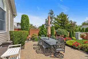 2163 Spruce St, Wantagh, NY 11793 - Photo 18