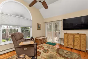 2163 Spruce St, Wantagh, NY 11793 - Photo 10