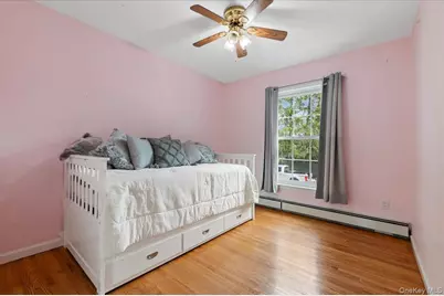 16 Taft Avenue, Bethpage, NY 11714 - Photo 18