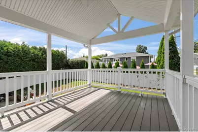 16 Taft Avenue, Bethpage, NY 11714 - Photo 32