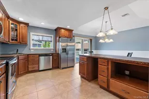 16 Taft Ave, Bethpage, NY 11714 - Photo 8