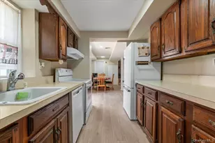 16 Taft Ave, Bethpage, NY 11714 - Photo 26