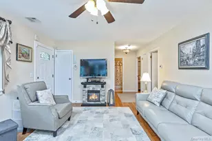 276 Parkway Dr, Calverton, NY 11933 - Photo 16
