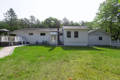 276 Parkway Drive, Calverton, NY 11933 - Photo 38