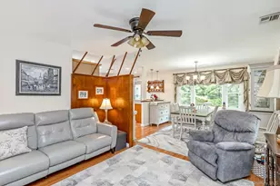 276 Parkway Dr, Calverton, NY 11933 - Photo 8