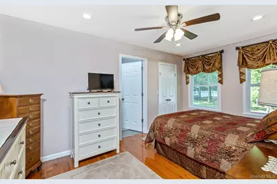 276 Parkway Drive, Calverton, NY 11933 - Photo 20
