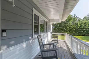 276 Parkway Dr, Calverton, NY 11933 - Photo 6