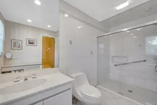100 Neptune Ave, New Rochelle, NY 10805 - Photo 12