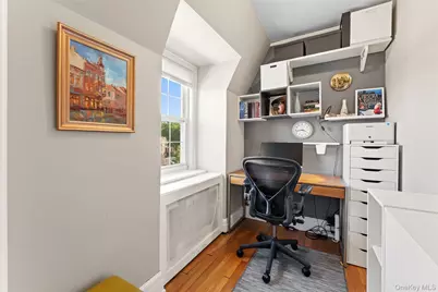 2 Alden Place #4D, Bronxville, NY 10708 - Photo 4