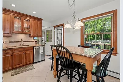 114 Fairfax Avenue, Hawthorne, NY 10532 - Photo 8
