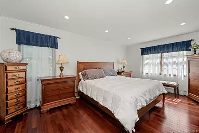 114 Fairfax Avenue, Hawthorne, NY 10532 - Photo 14