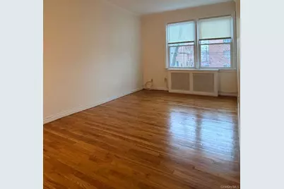 7731 166th Street, Fresh Meadows, NY 11366 - Photo 6