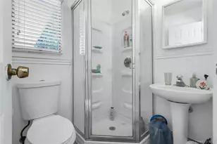 34 Aberdeen Rd, Smithtown, NY 11787 - Photo 18