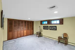 34 Aberdeen Rd, Smithtown, NY 11787 - Photo 28