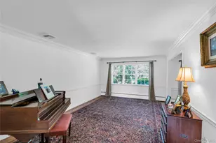 34 Aberdeen Rd, Smithtown, NY 11787 - Photo 14