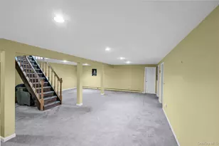 34 Aberdeen Rd, Smithtown, NY 11787 - Photo 24