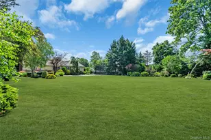 34 Aberdeen Rd, Smithtown, NY 11787 - Photo 36