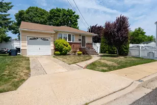 2393 Denton St, North Bellmore, NY 11710 - Photo 2