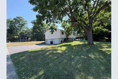 7 Richmond Road, Poughkeepsie, NY 12603 - Photo 16