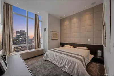 230 W 56th Street #PHB, New York (Manhattan), NY 10019 - Photo 20