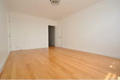 1 Broad Parkway #5R, White Plains, NY 10601 - Photo 22
