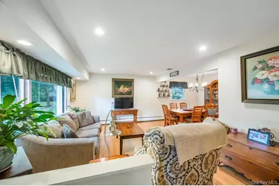 1 Pioneer Boulevard, Huntington Station, NY 11746 - Photo 12