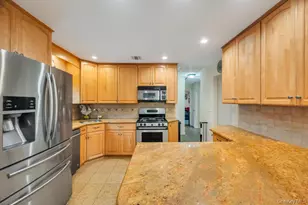1 Pioneer Blvd, Huntington Station, NY 11746 - Photo 20