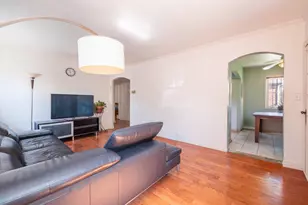 76-18 172nd St, Fresh Meadows, NY 11366 - Photo 6