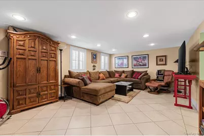 323 E Walnut Street, Long Beach, NY 11561 - Photo 24