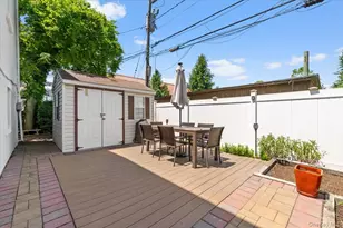 323 E Walnut St, Long Beach, NY 11561 - Photo 32