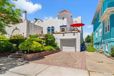 323 E Walnut Street, Long Beach, NY 11561 - Photo 1