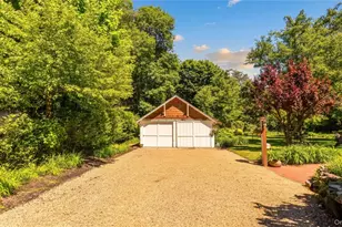 330 S Country Rd, Brookhaven, NY 11719 - Photo 36