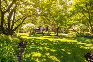 330 S Country Rd, Brookhaven, NY 11719 - Photo 30